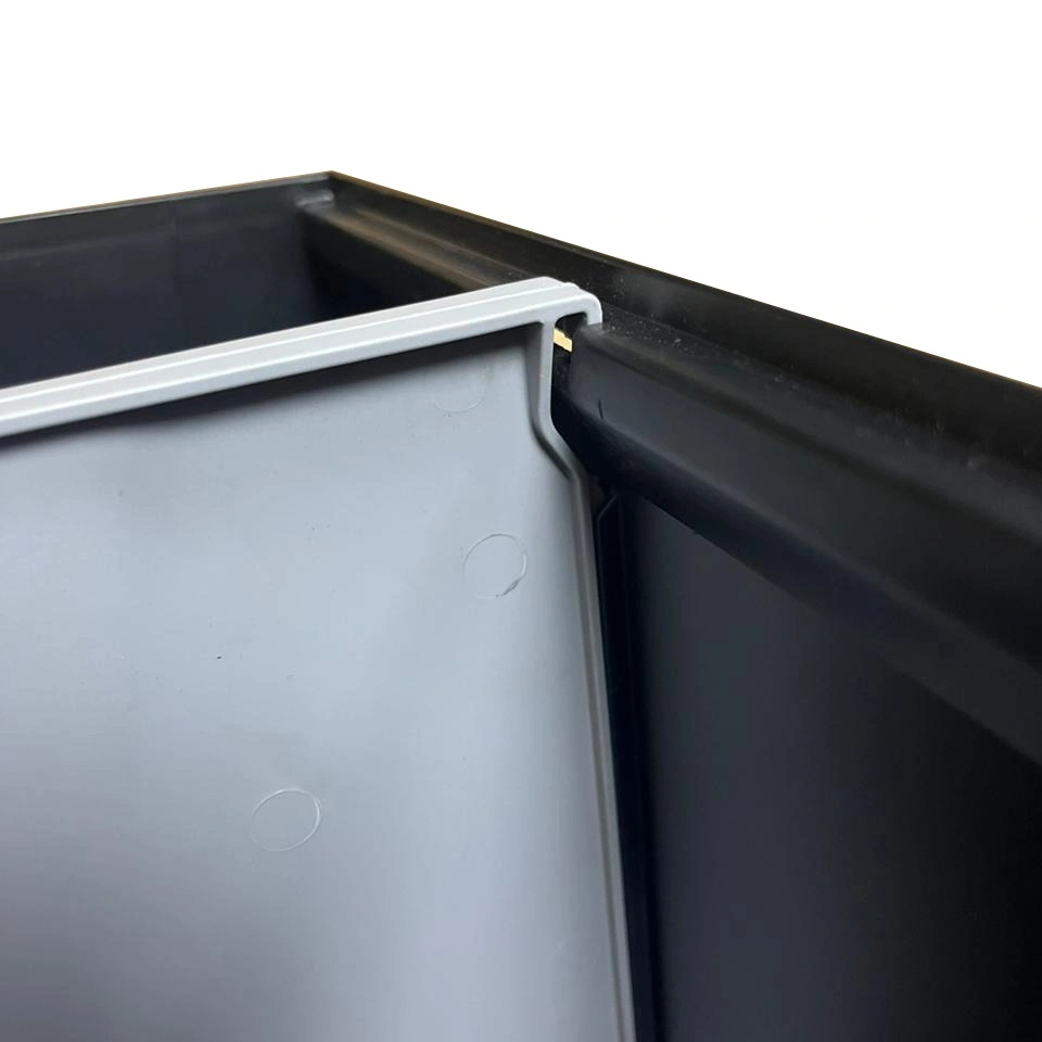 Уценённый складской лоток Logic Store 500х300х250 мм iPlast чёрный ЭКО с отверст. для перегородок N1 (12.407.1)